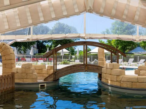 Flower Camping Les Granges - Camping Indre-et-Loire - Image N°0